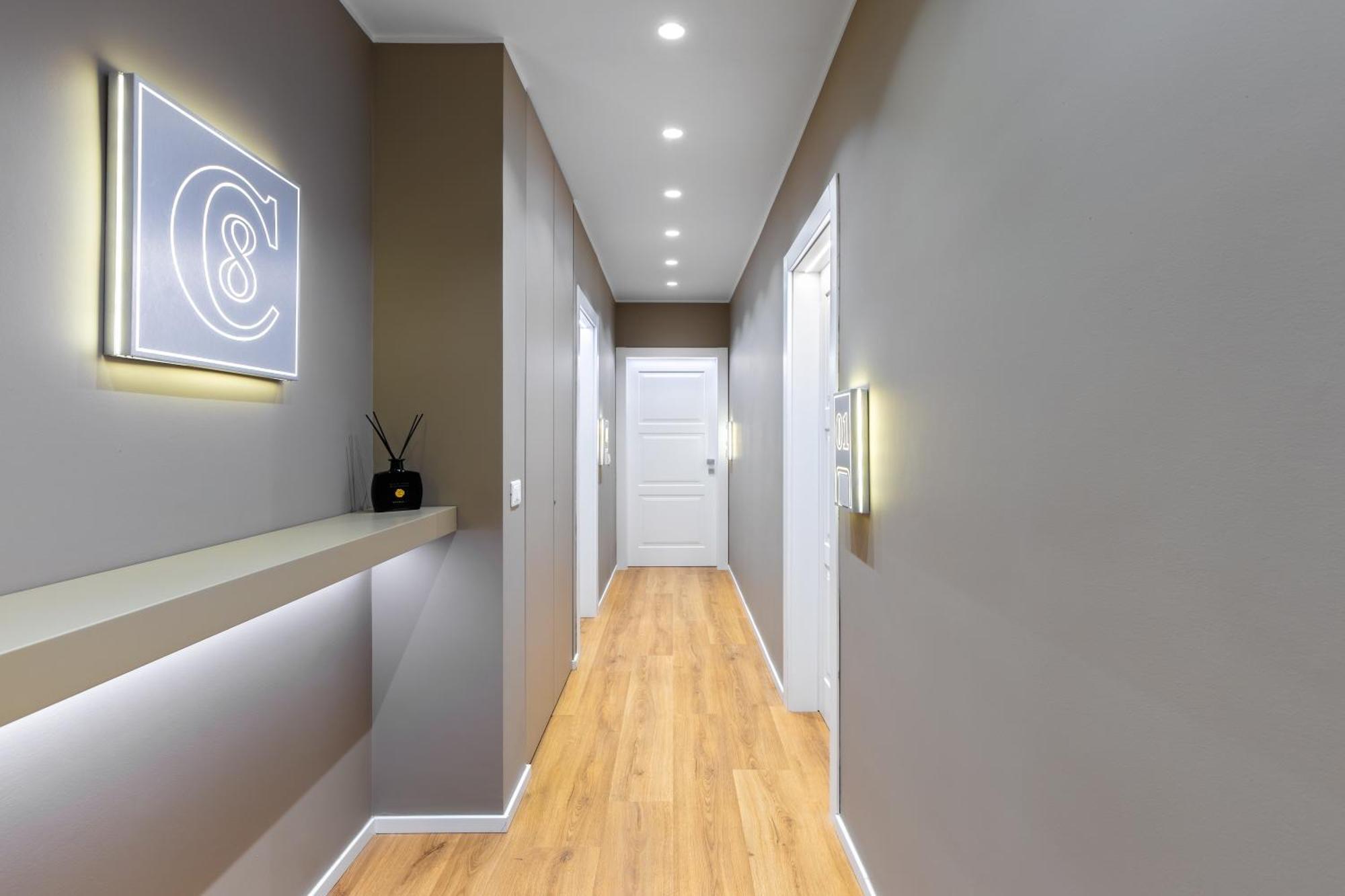 Apartment C8 *