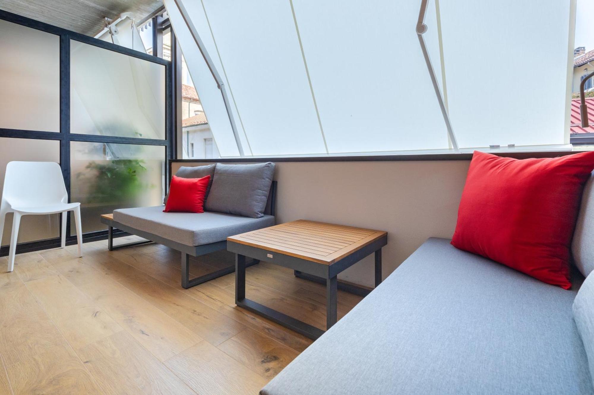 C8 Apartment
