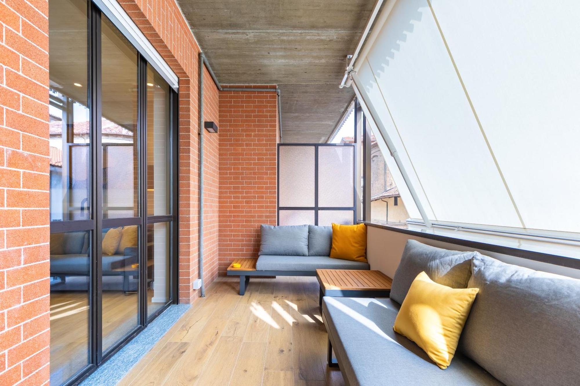 C8 Apartment
